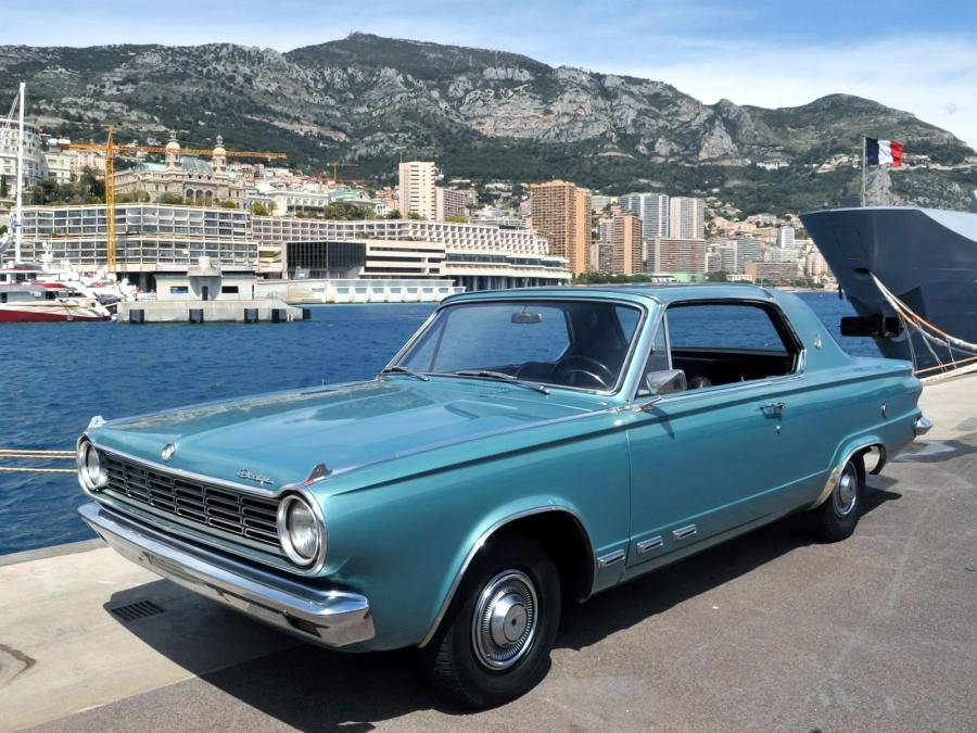  Dodge Dart GT Hardtop Coupe 1965 года  (фото 5 из 7)
